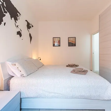 Easy Near The Mole Apartamento