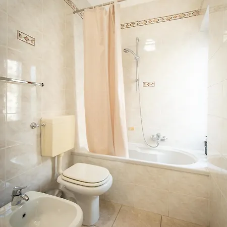 Easy Near The Mole Apartamento